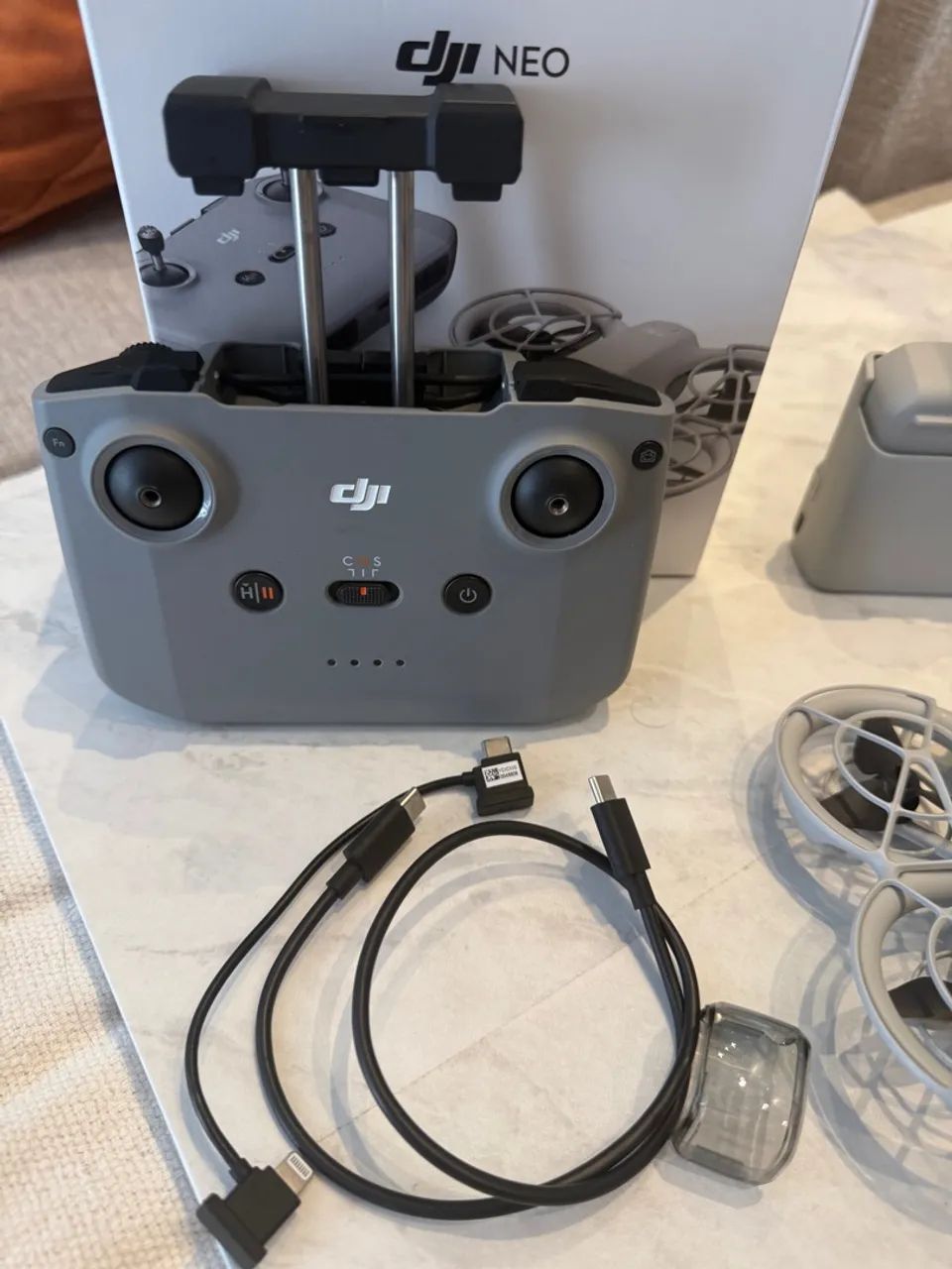 DJI Neo Drone -Semi Novo com a caixa! - Foto 2