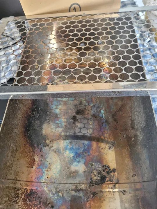 Churrasqueira pequena.  - Foto 2