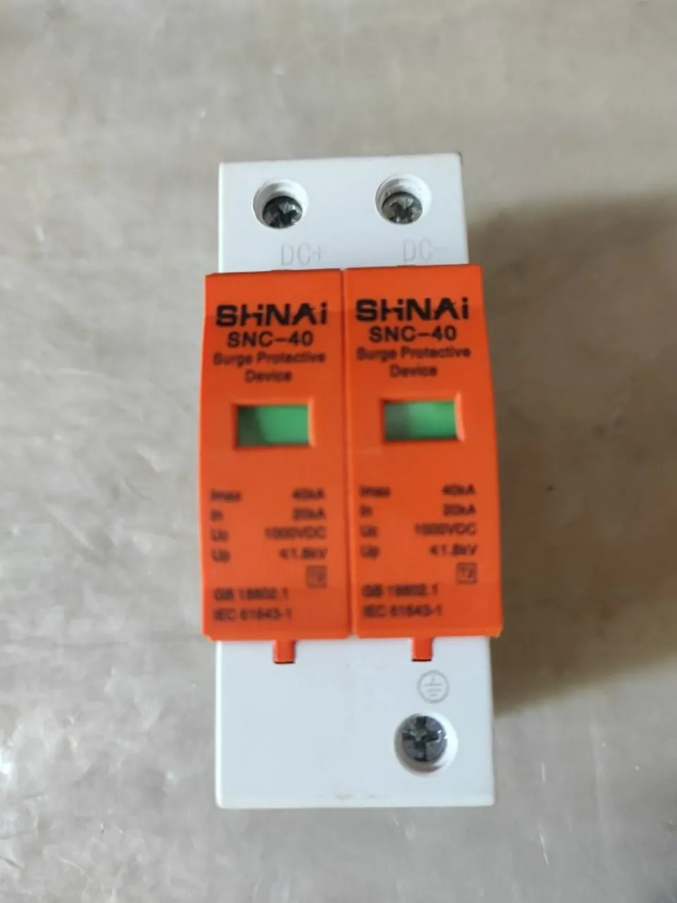 DPS Solar 1000V DC 2P