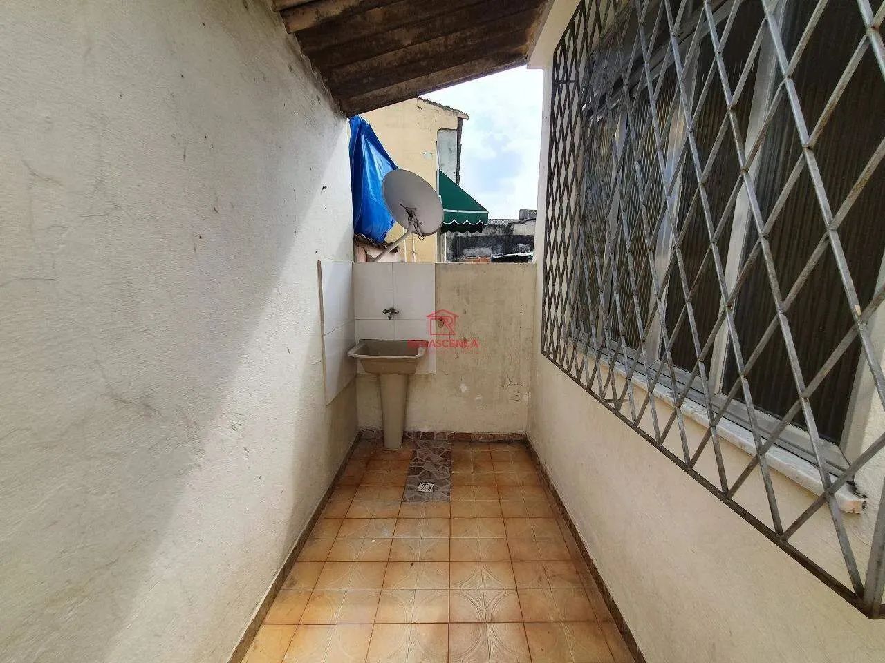 Excelente Apto de 02 qtos amplo, vila fechada em Realengo - Foto 2