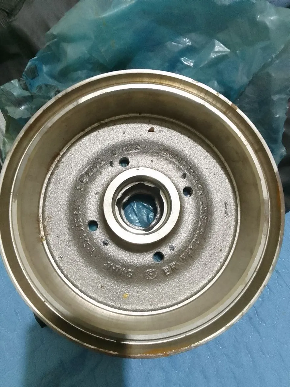 Cubo roda traseira vw gol e parati