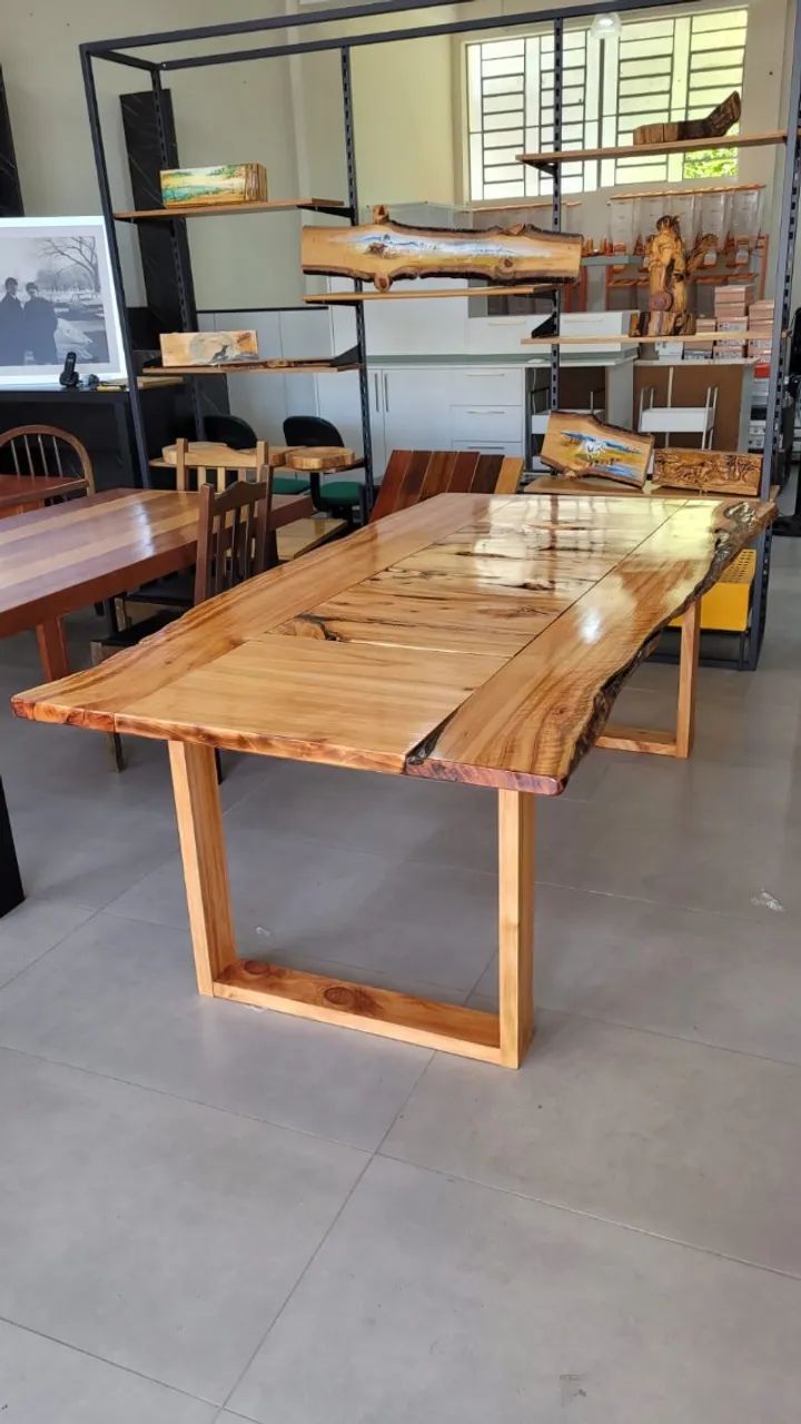 Mesa De Jantar Rustica -Madeira Cipreste -Borda Orgânica -Resina Natural -Verniz Natural -