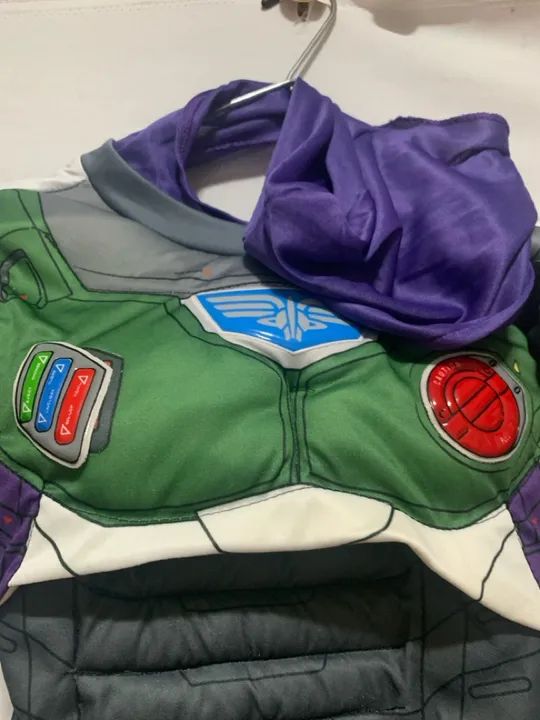 Fantasia importada buzz lightyear acolchoada, N8 , como nova  - Foto 5