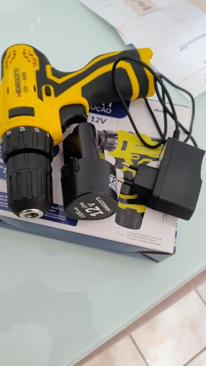 Parafusadeira/Furadeira Menegotti MPB 12V Ferramentas de