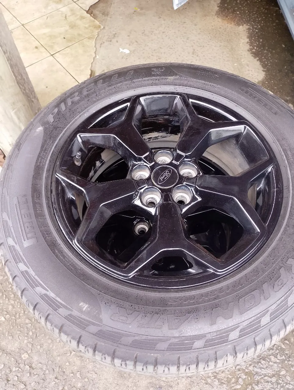 JG Roda de liga leve Ford - Aro 17 furacão 5x108