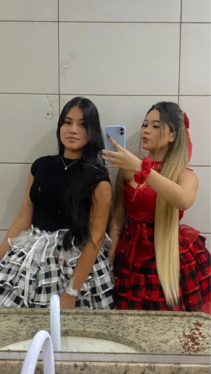 Vestido e Saia Estilo Temático
