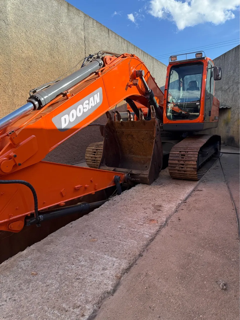 Escavadeira hidráulica Doosan