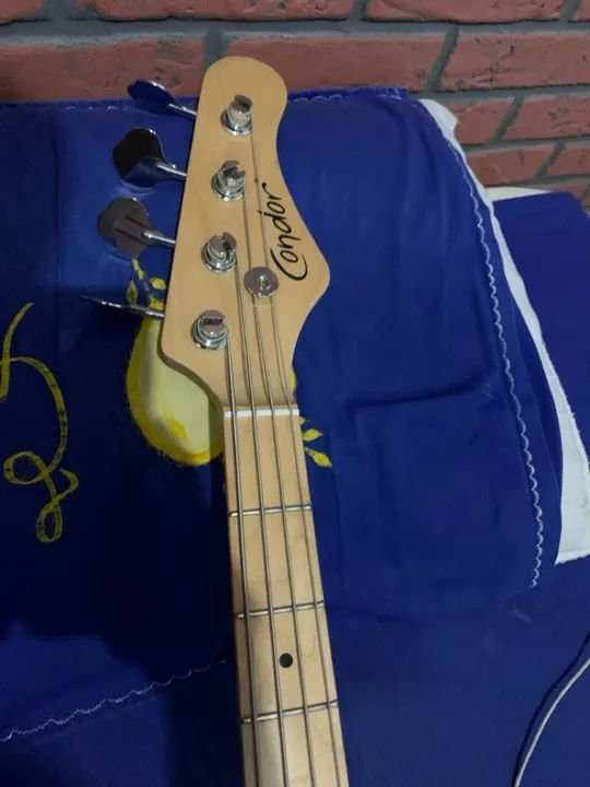 Baixo 4 Cordas Condor Music Man Custom  Ativo EMG - Foto 3