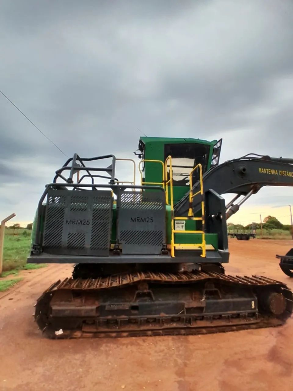 ESTEIRA JOHN DEERE 2144G 25T - Foto 6