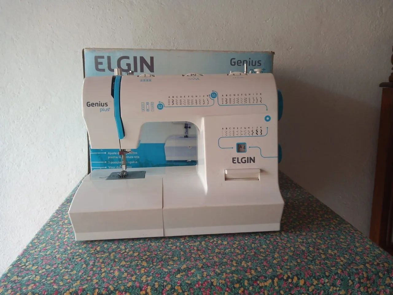 Maquina de costura Elgin Genius plus - Foto 2
