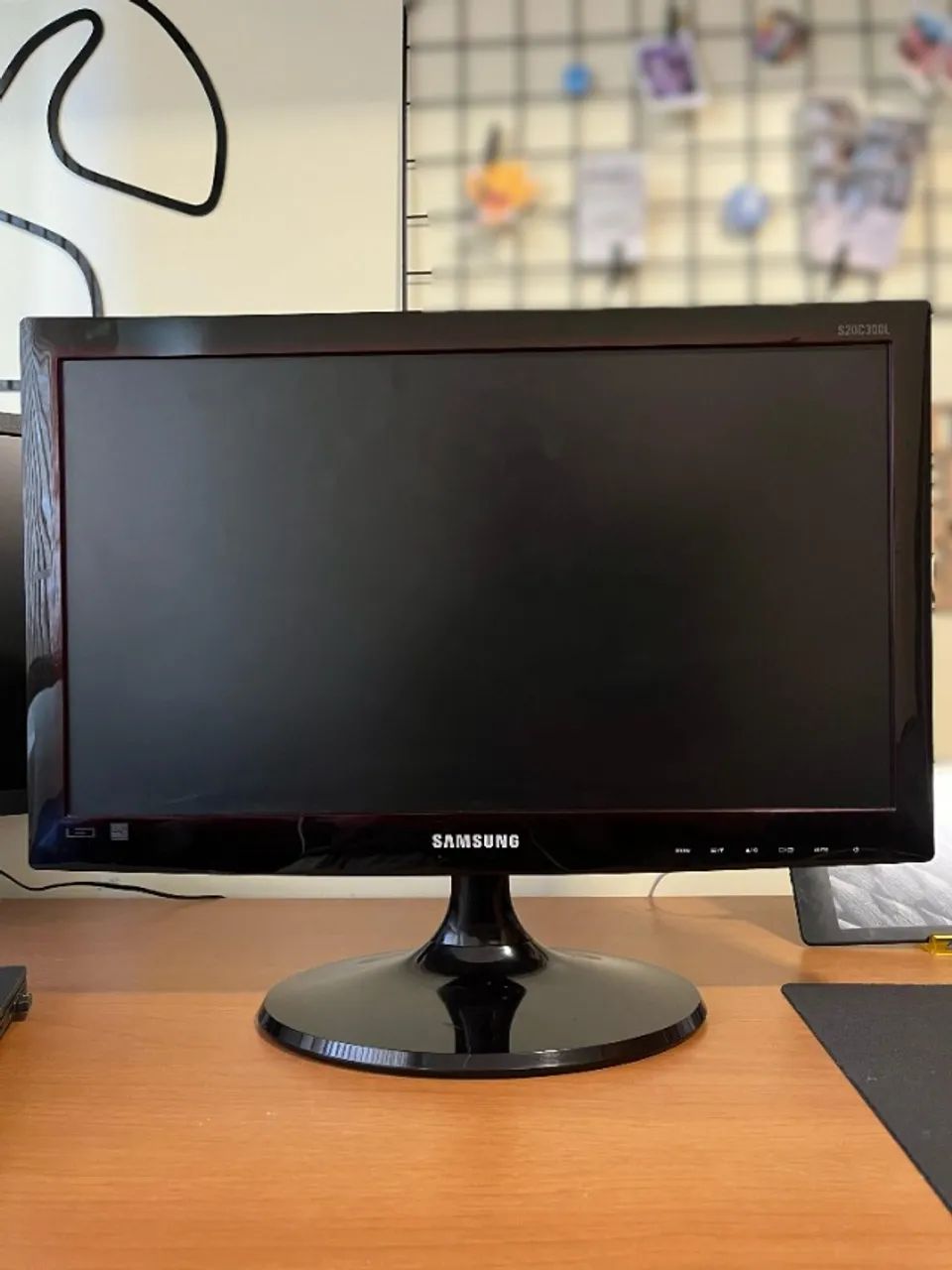 Monitor Samsung 75Hz S20C300FL - LED 19,5" 1600x900