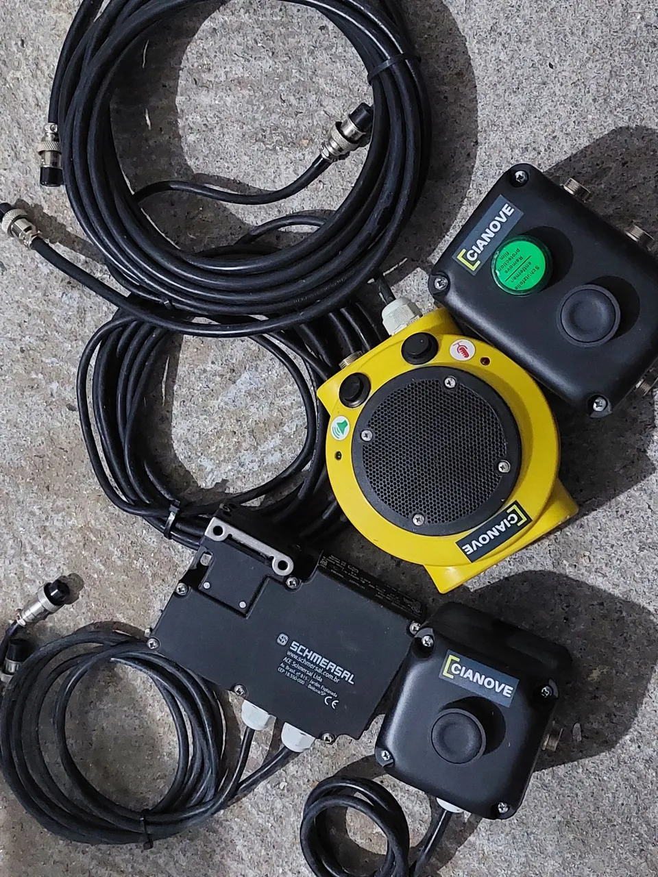Conjunto de automação para elevadores de obro9a