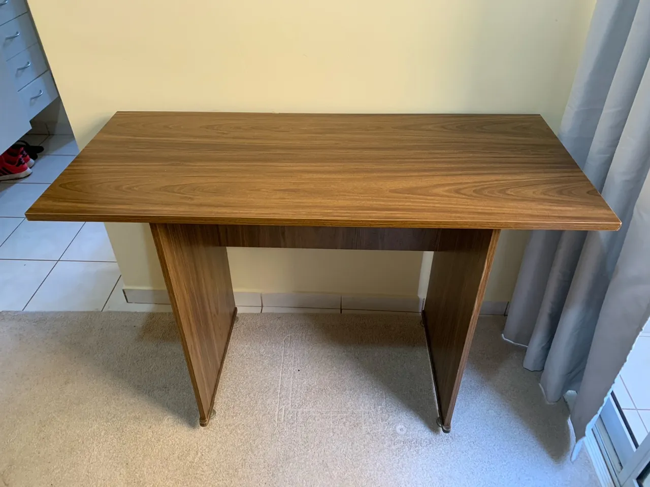 Mesa para escritório em madeira