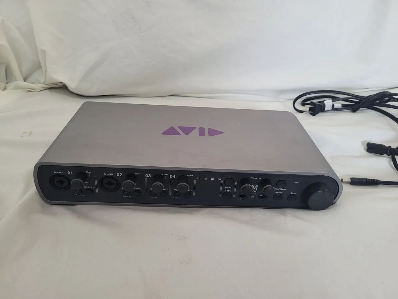 Placa de Áudio Avid 63825094858497121