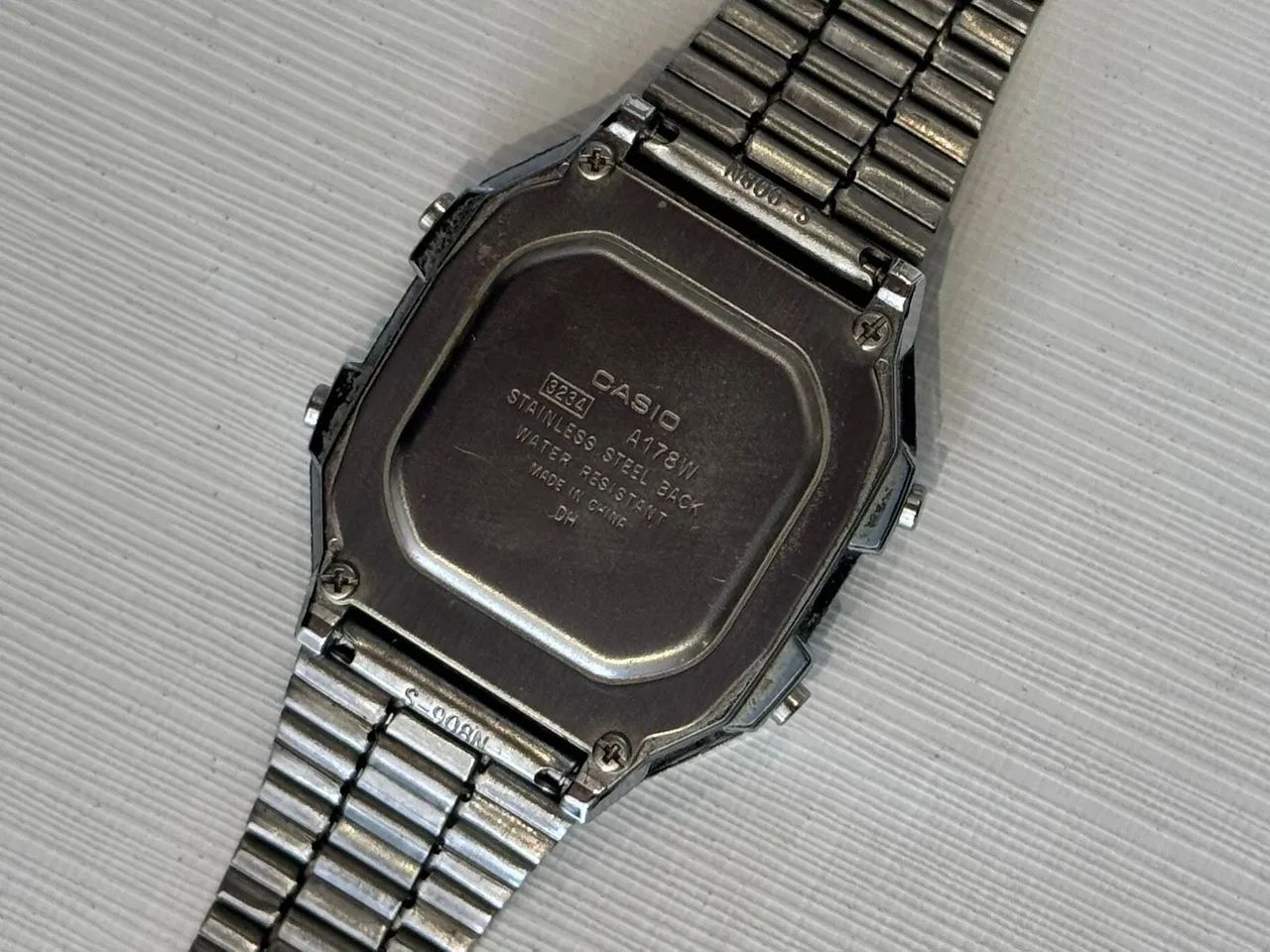 Relógio de pulso digital Casio vintage - Foto 2