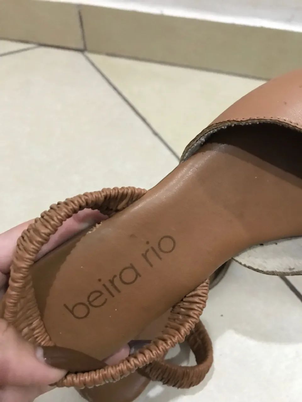Sandália Slingback de Couro Marrom - Foto 4