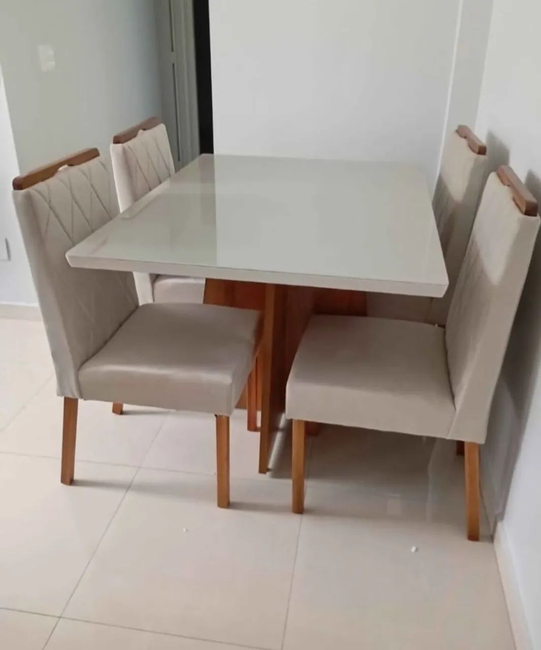 Mesa de jantar MADEIRA MACIÇA FRETE E MONTAGEM GRÁTIS  - Foto 2