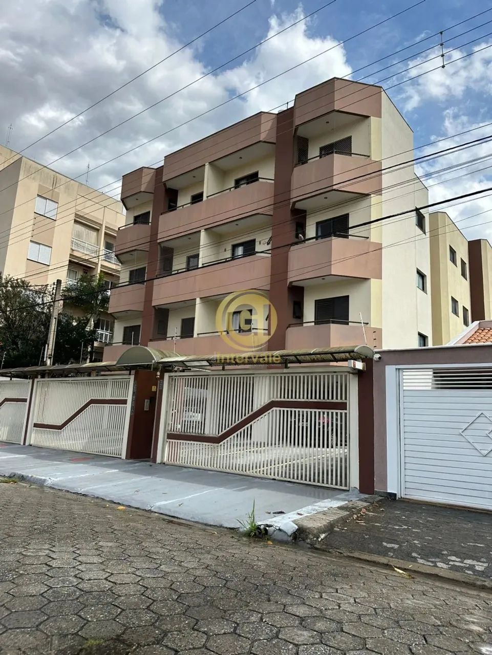 ALUGO E VENDO APARTAMENO RESDENCIAL NO JARDIM FLORIDA EM JACAREÍ - SÃO PAULO com 2 DORMITÓ
