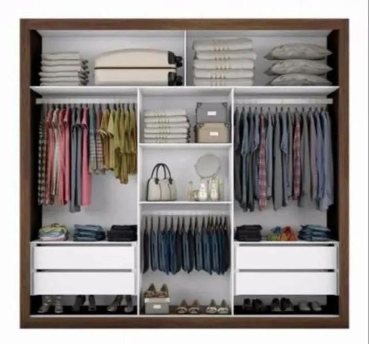 Guarda-Roupa Moderno com Espelho e Design Amadeirado - Foto 2