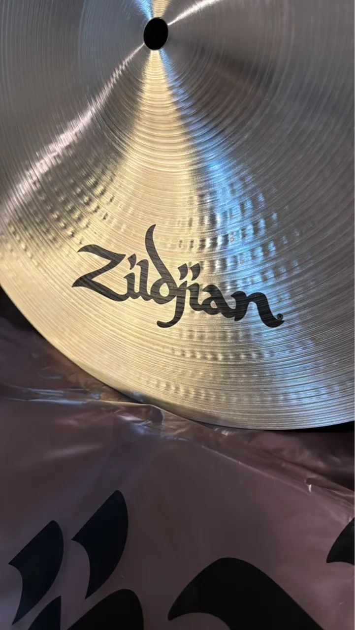 Crash Zildjian A Medium Thin 16 - Foto 5