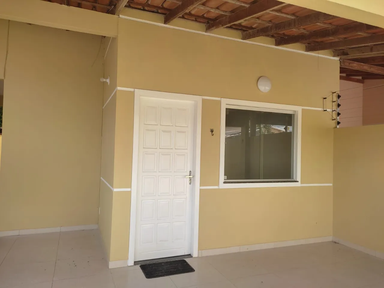 Aluga-se duplex novo anual em Guriri norte!