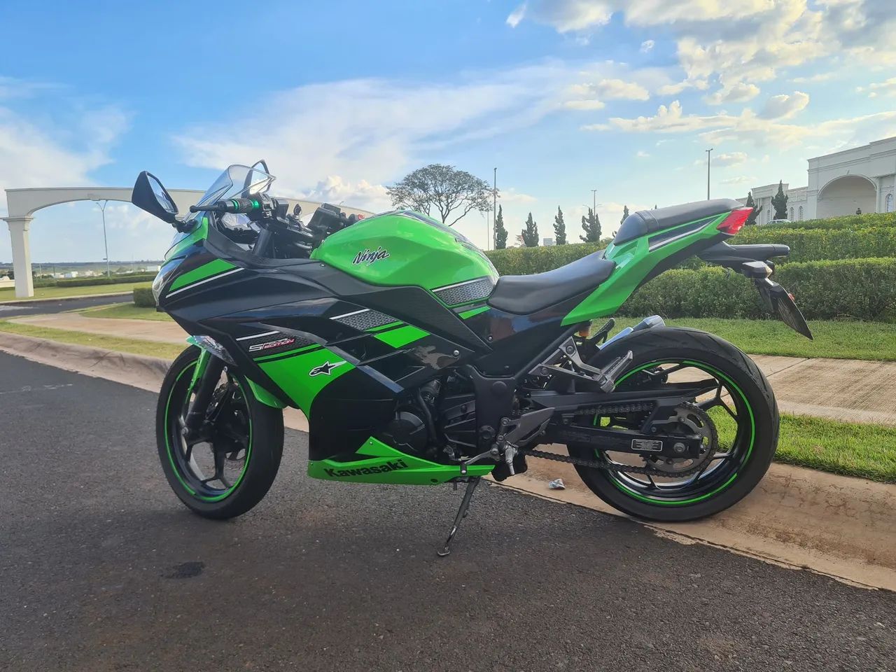 Ninja 300 ABS 