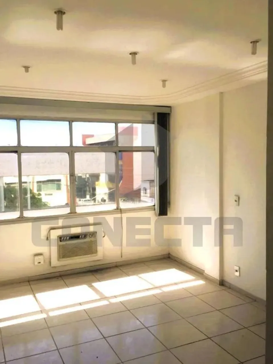 Sala Comercial para Venda em Vila Velha, Centro de Vila Velha, 1 dormitório, 1 banheiro