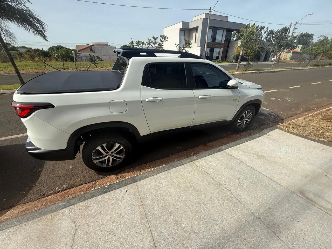 Toro 2.0 16V TURBO DIESEL FREEDOM 4WD AT9
