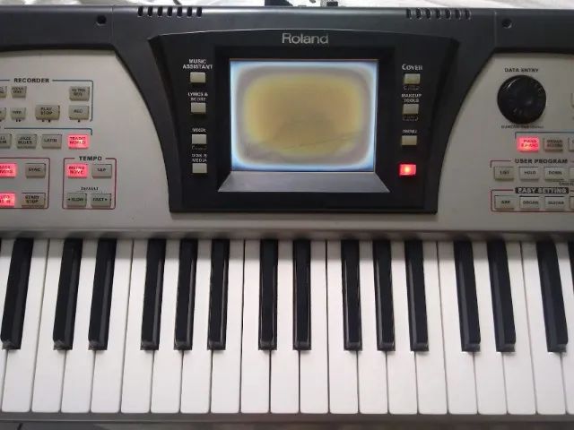ROLAND E-60 (LER DESCRIÇÃO) - Foto 4