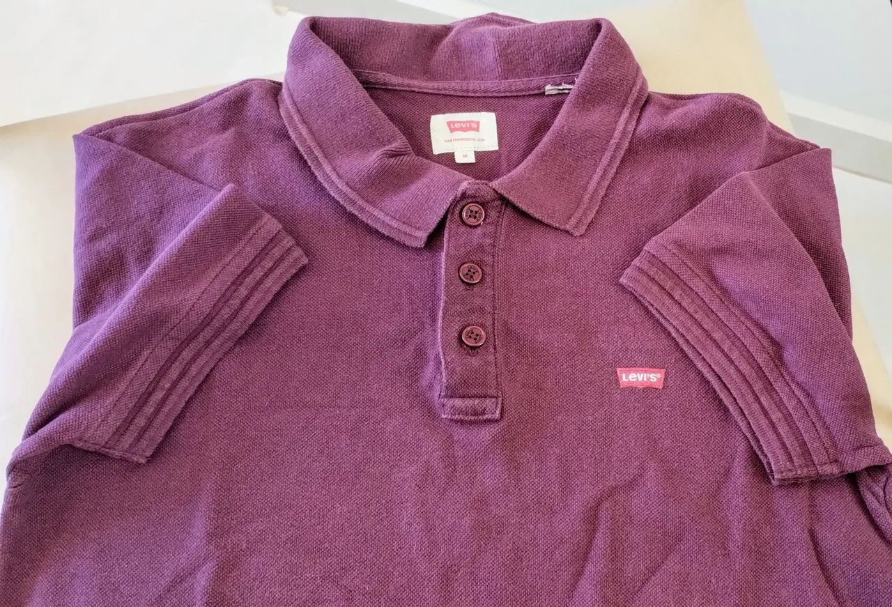 Polo Levis Masculina Roxa - Foto 2