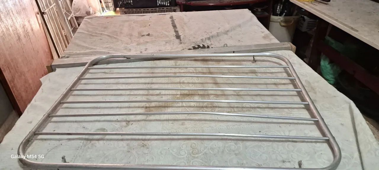 Varal de teto em alumínio,pequena ,sem os acssorios  - Foto 3