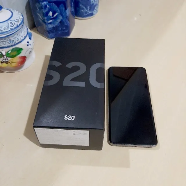 Samsung Galaxy S20 4G 128 GB - 8 GB RAM | Seminovo Impecável - Completo na Caixa!