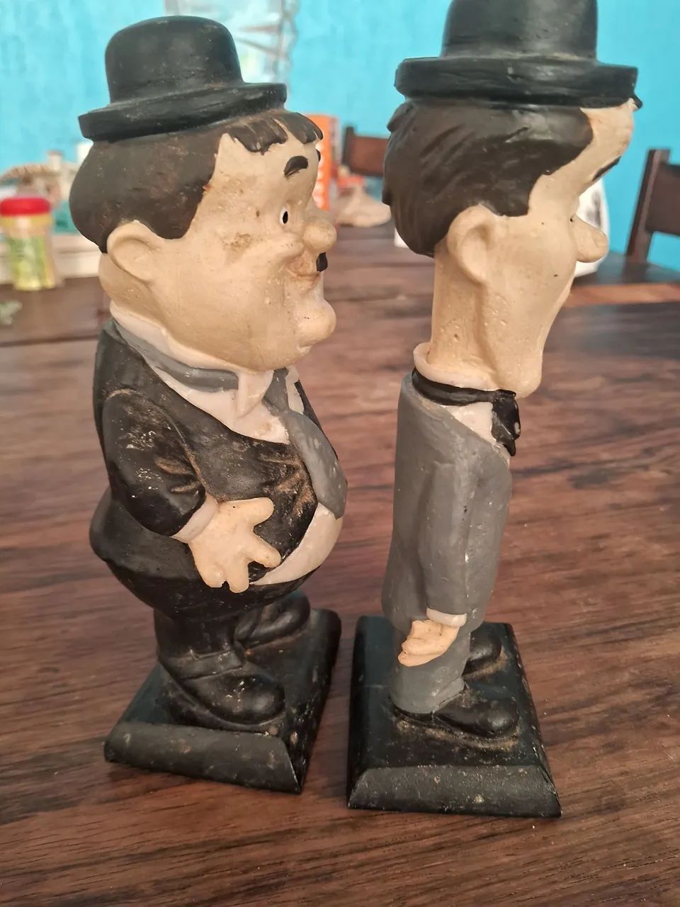 Dupla de Esculturas do Comediante Laurel e Hardy - Foto 2