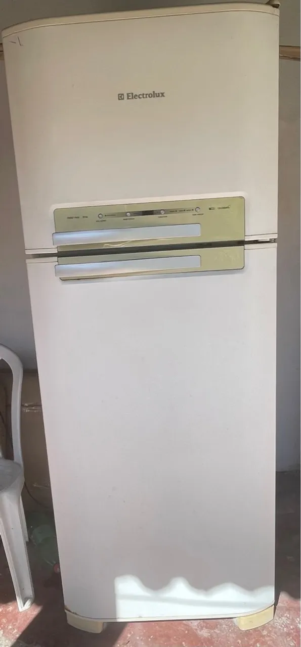 Geladeira Electrolux quebrada