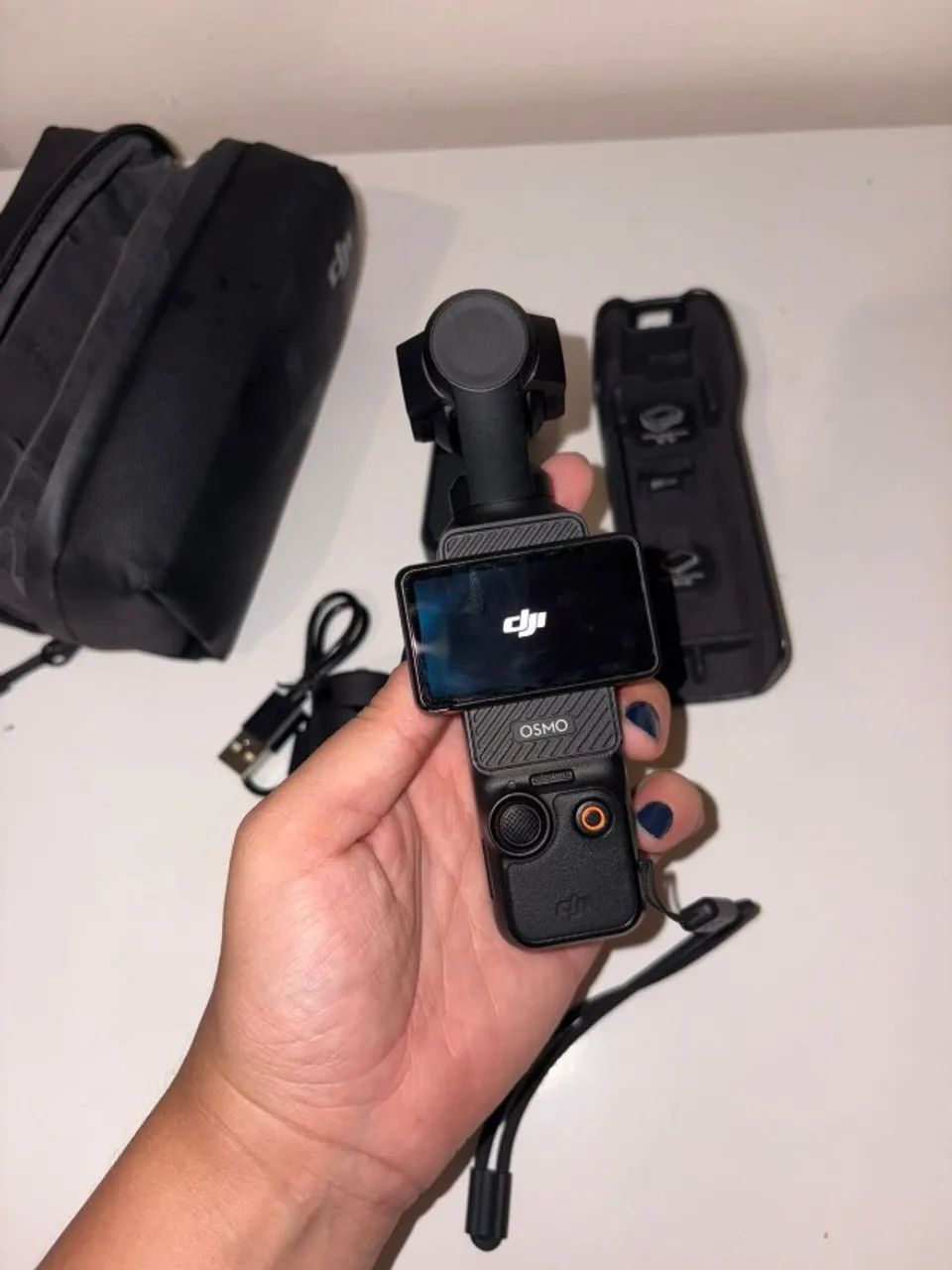 Combo creator DJI com osmo pocket 3, microfone, tripé, cartão 128gb - Foto 4