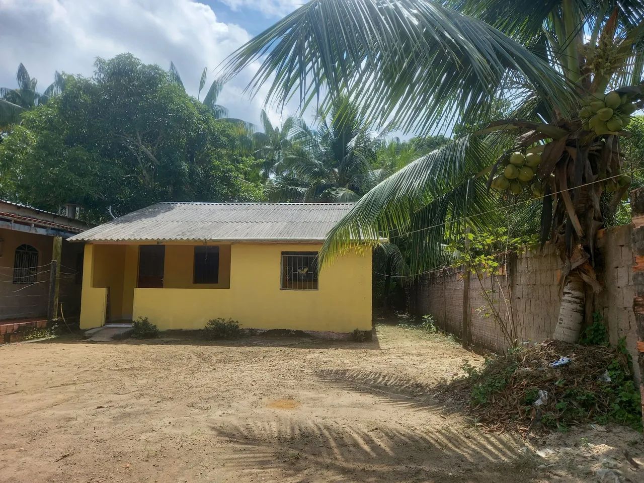 Vendo ou troco essa linda casa - Foto 2