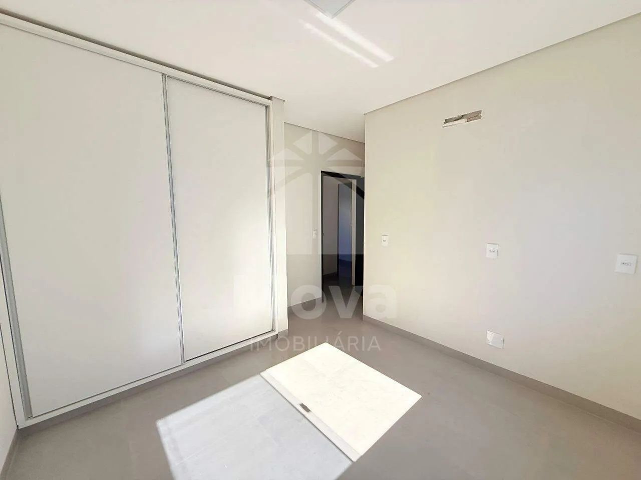 Sobrado com 2 quartos para locação
