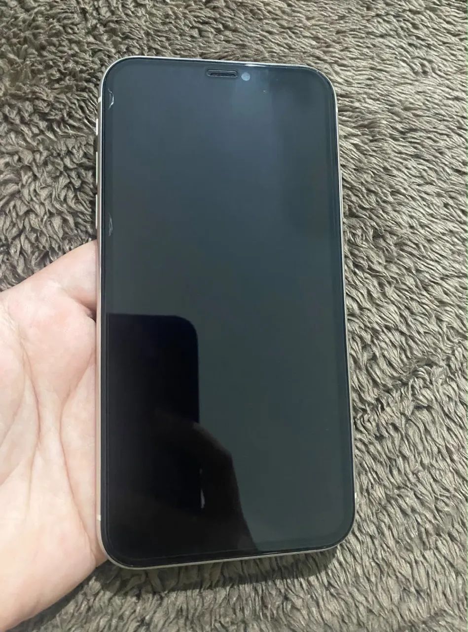 iPhone 11 128 GB, Está com película de vidro 
