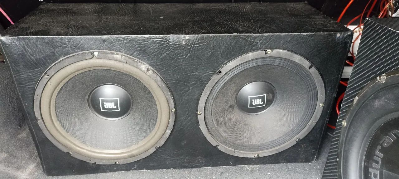 Auto falante JBL 10 polegadas.