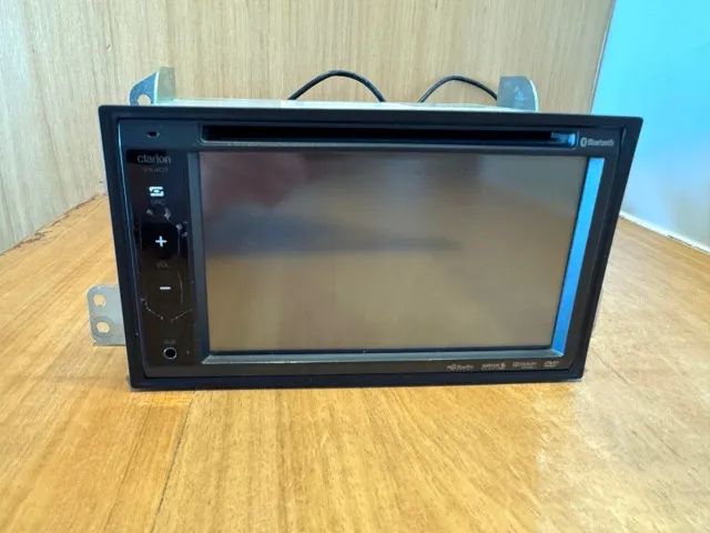 Central multimídia Clarion VX401 2 DIN com Bluetooth, câmera de ré, DVD e chicote - Foto 2