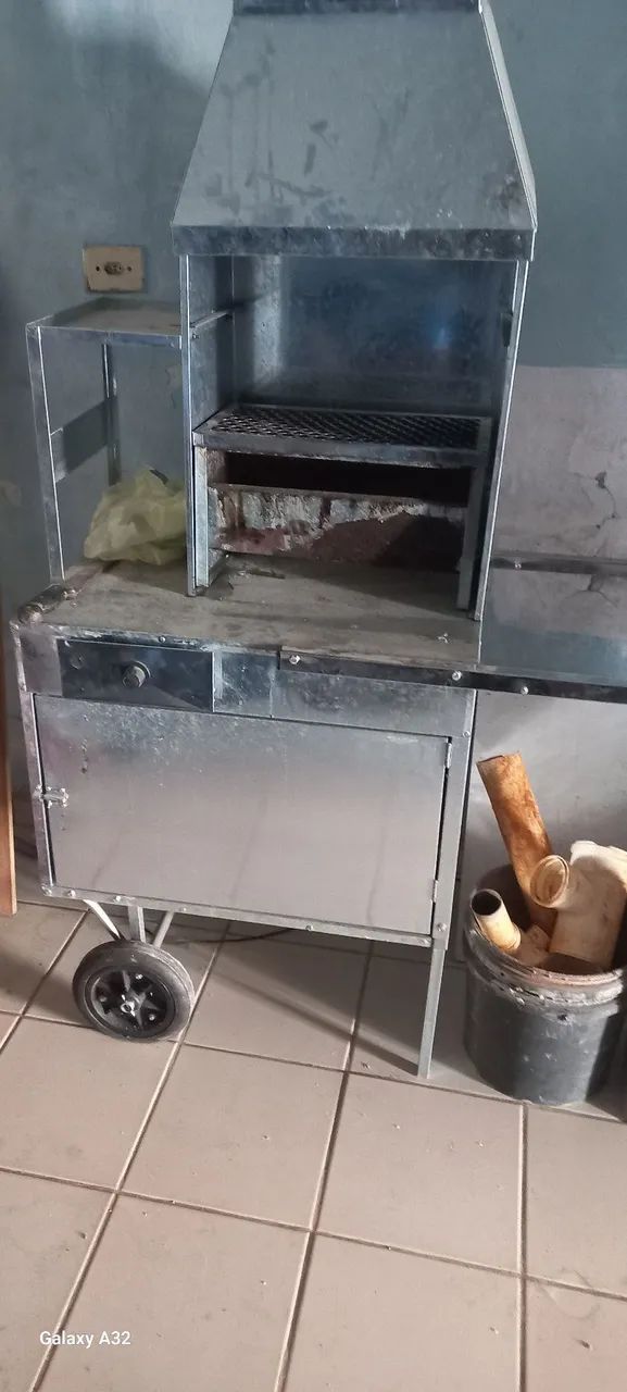 Carrinho de churrasco 