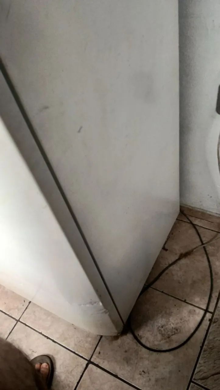 Vendo geladeira com defeito  - Foto 5