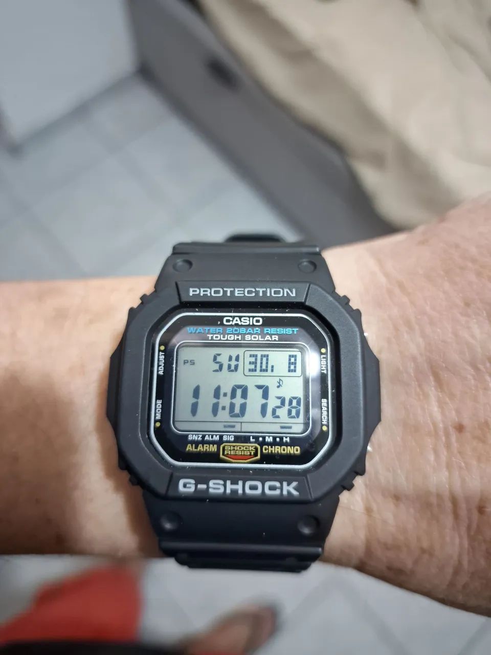 CASIO DW 5600UE TOUGH SOLAR