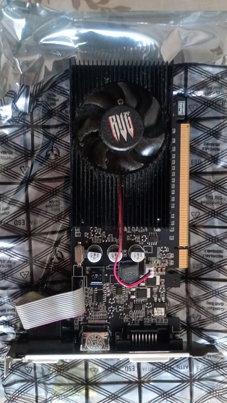 GT 610 1GB DDR3 NVIDIA - Foto 4