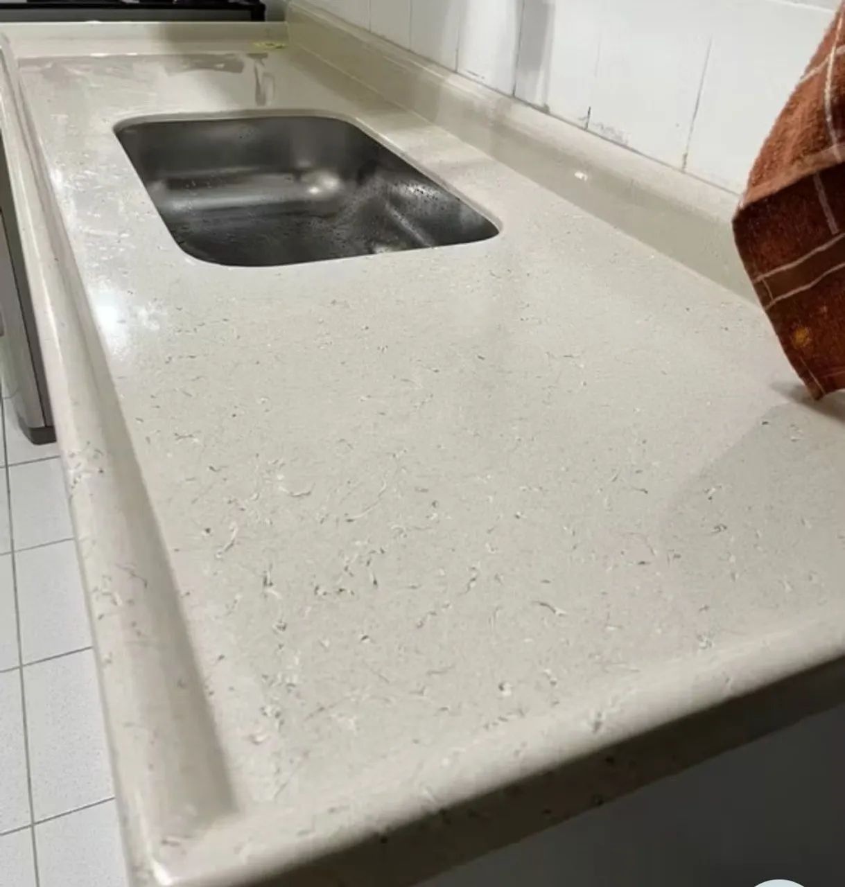 Vende se pia 