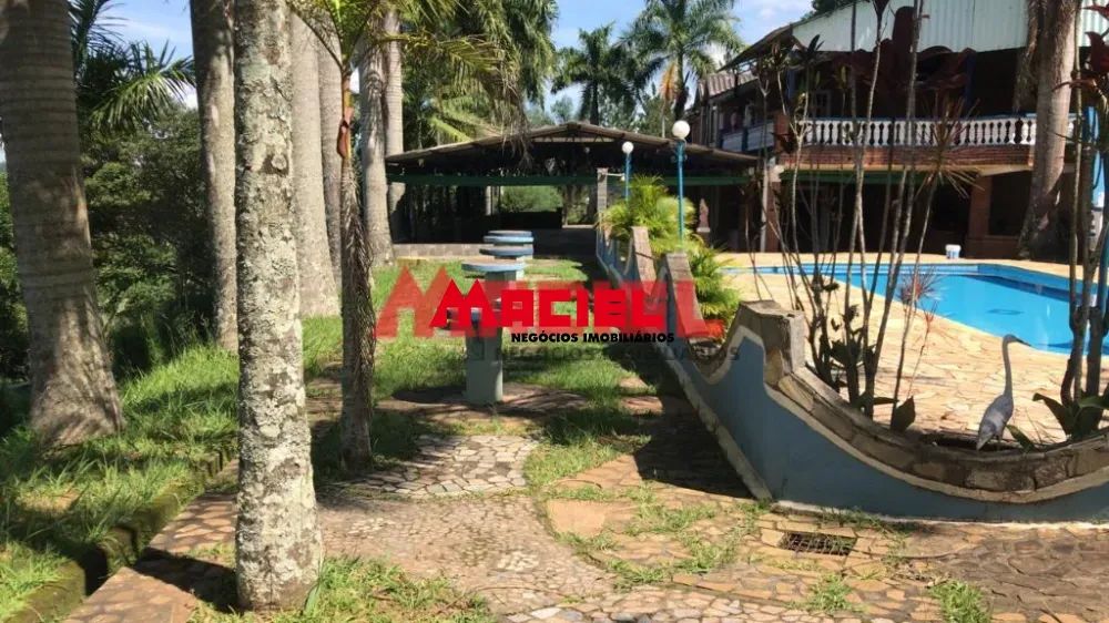 CHÁCARA COM 2 CASAS E 2 PISCINAS - ESTACIONAMENTO PARA 90 CARROS. - Foto 3