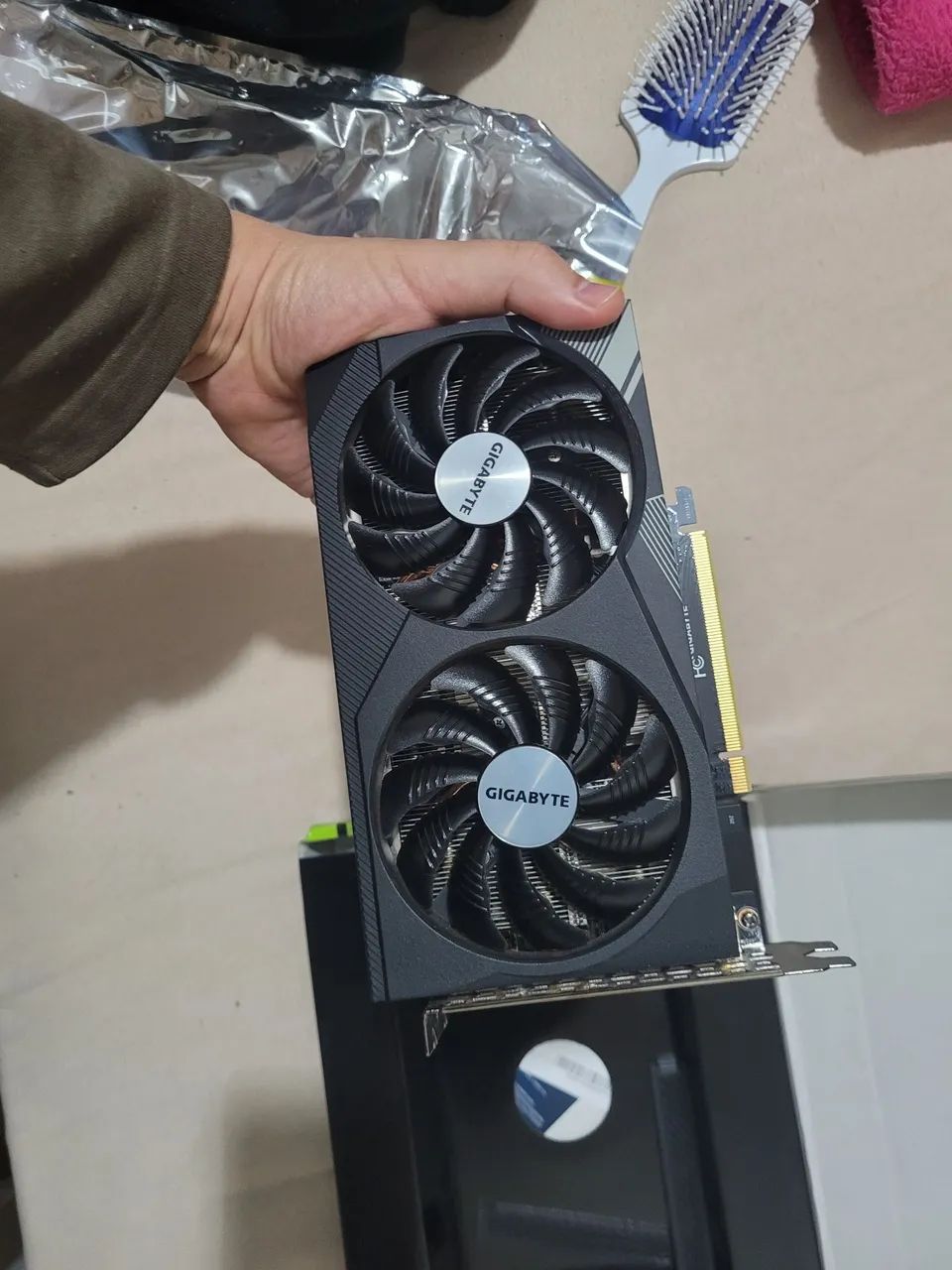 Rtx 3060 8gb oc ggdr6 gigabyte - Foto 2