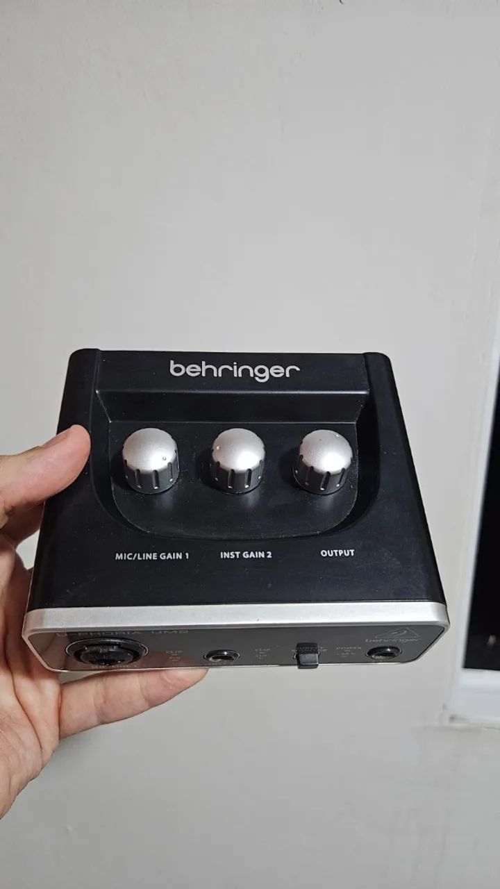 Interface de Audio Behringer U-PHORIA UM2 - Foto 5