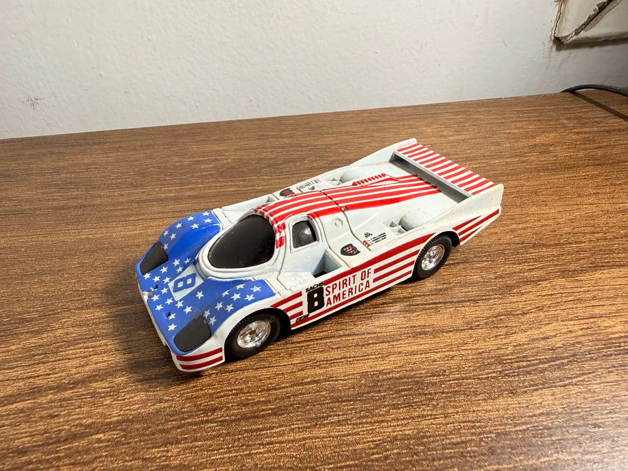 Carrinho de corrida anos 90 de ferro