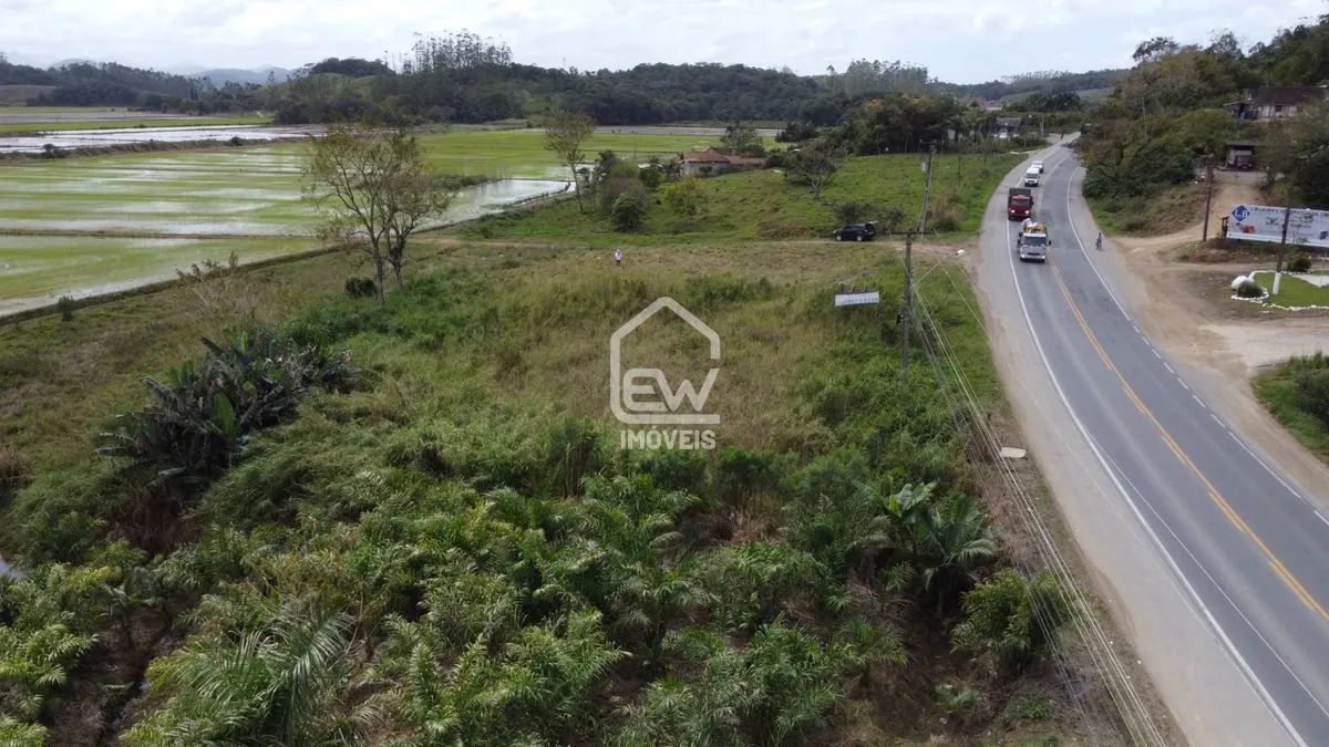 Terreno com Área Total de 1.745,18m² em Massaranduba, SC